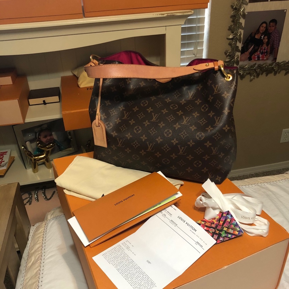 Louis Vuitton Graceful MM monogram